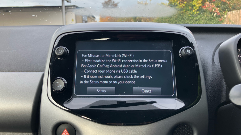 Toyota Aygo 1.0 VVT-i X-Play 5dr x-shift Petrol Hatchback